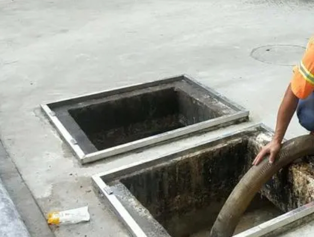 新城化粪池清理